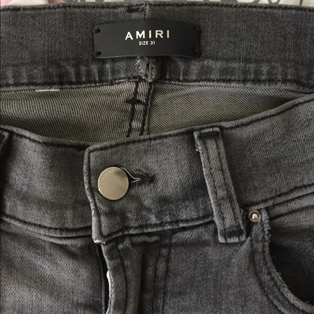 Mike Amiri jeans size 31 only worn 2 times !!